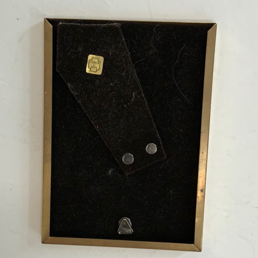 4 Picture frames - Picture 4 of 8